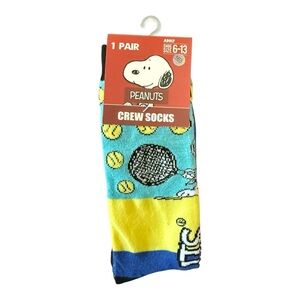 Peanuts Snoopy Crew Socks – Adult Size 6–13